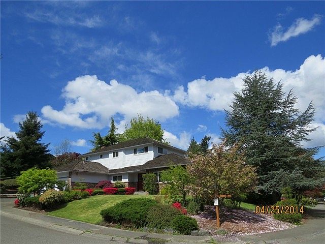 1st image of 8720 NE 144th St
