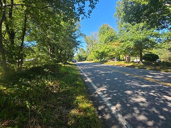 4th image of 256 Jennison Rd