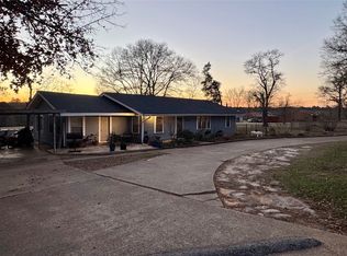 907 W Fordall St, Henderson, TX 75652