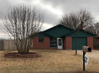 114 E G Ave, Cache, OK 73527