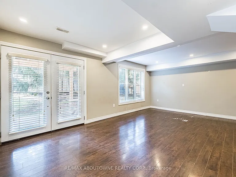 22 Ryan St #BASEMENT — Photo 5
