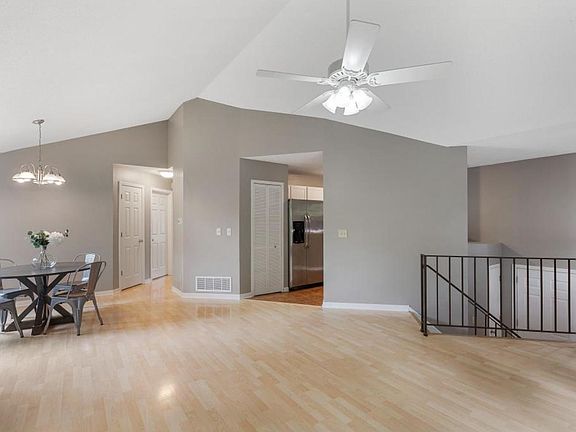 4th image of 13973 Wellington Dr
