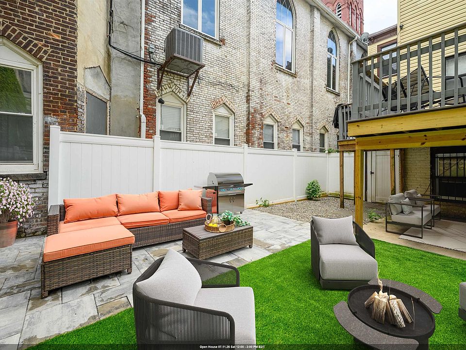 1st image of 70 Bowers St #1