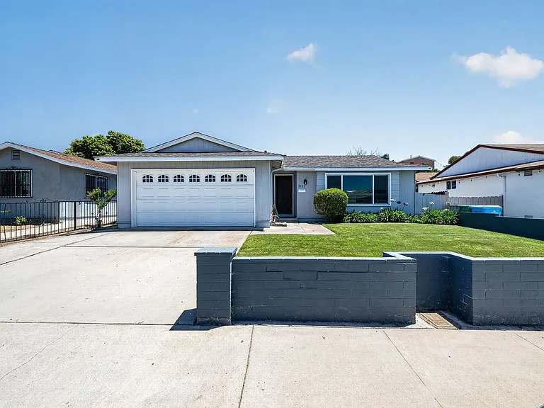 3151 Magellan St — Photo 1