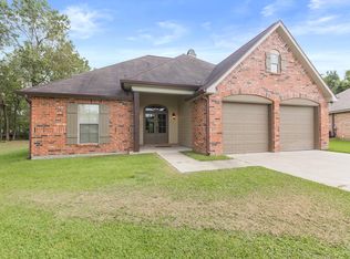 107 Spring Lake Cir, Lafayette, LA 70508
