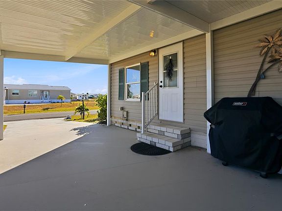 3rd image of 1427 SANDERLING DRIVE