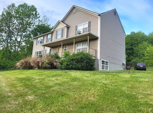 7 Bel Air Dr #1, Wallkill, NY 12589