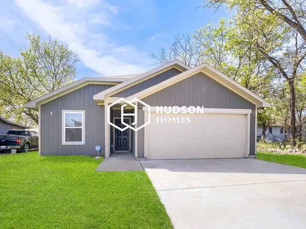 2915 Bourland St, Greenville, TX 75401