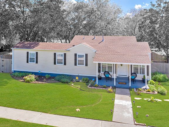 5th image of 3909 Locke Ave