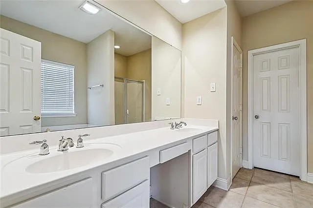 1204 Belair Blvd — Photo 9