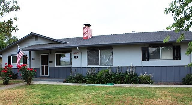 2nd image of 500 W 9th St
