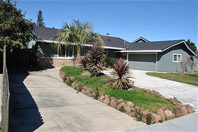 4th image of 6696 Lake Park Dr