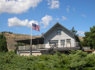 111 Lookout Way, Chelan, WA 98816