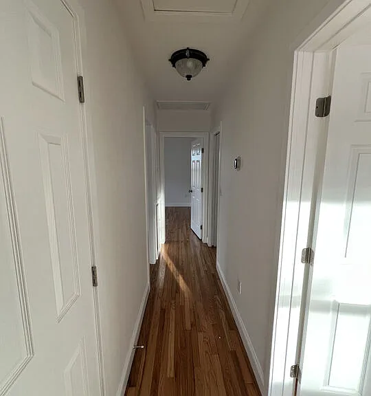 15605 S Berendo Ave — Photo 19