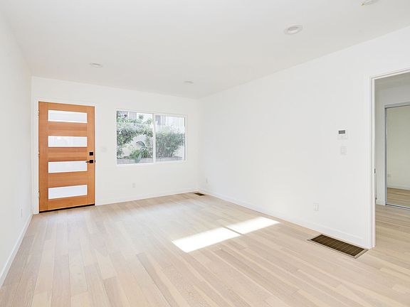 3rd image of 2314 Glendale Blvd #6