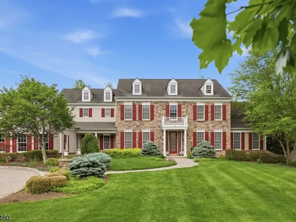 8 Ridgeline Dr, Washington Twp., NJ 07853