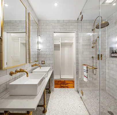 Sold by Compass | media 15