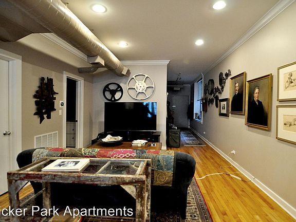 4th image of 1121-23 N Ashland Ave #1121-2