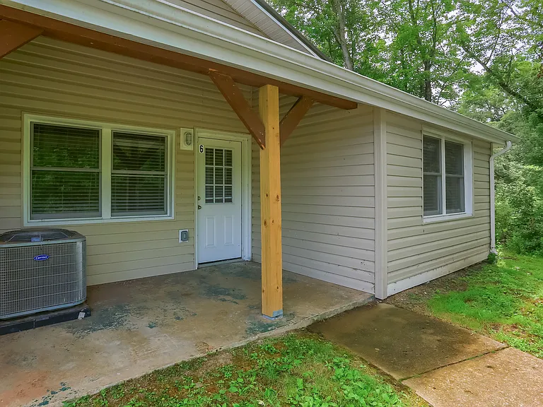 124 Kathleen Dr #6 — Photo 17
