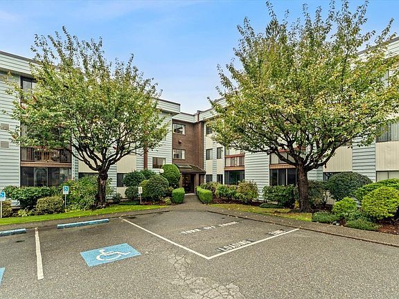 3rd image of 2277 McCallum Rd #220
