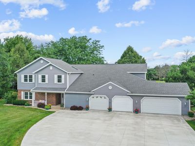 2534 Village Ln APT D, Oshkosh, WI, 54904