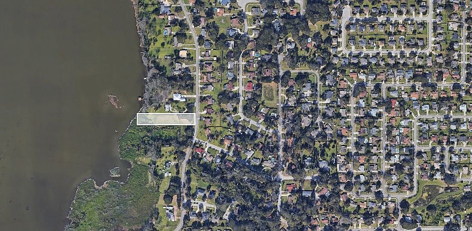 Lake Apopka Water Front Lot