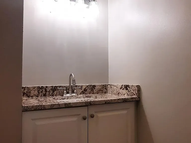 50 Edward J Roy Dr #4 — Photo 8