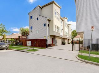 1902 Fletcher St, Houston, TX 77009