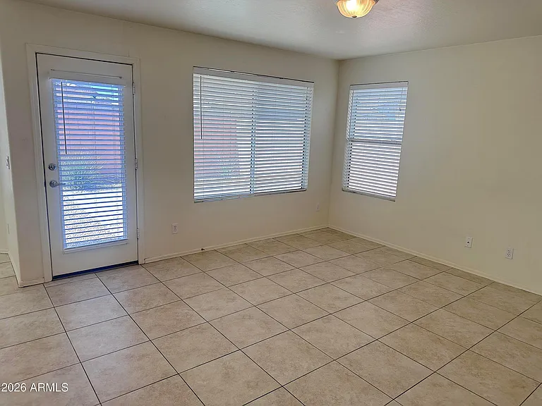 4106 E Chambers St — Photo 14