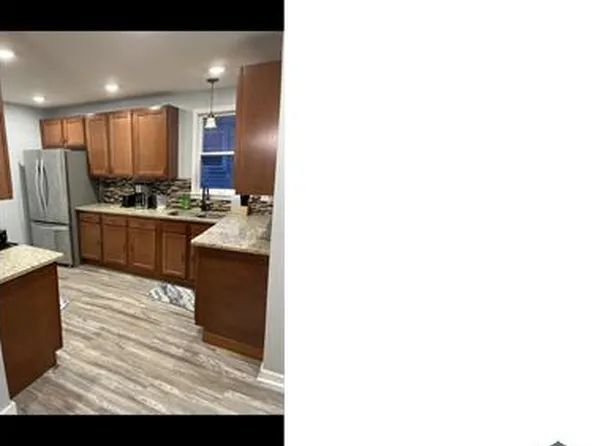 444 E Maplehurst St, Ferndale, MI 48220