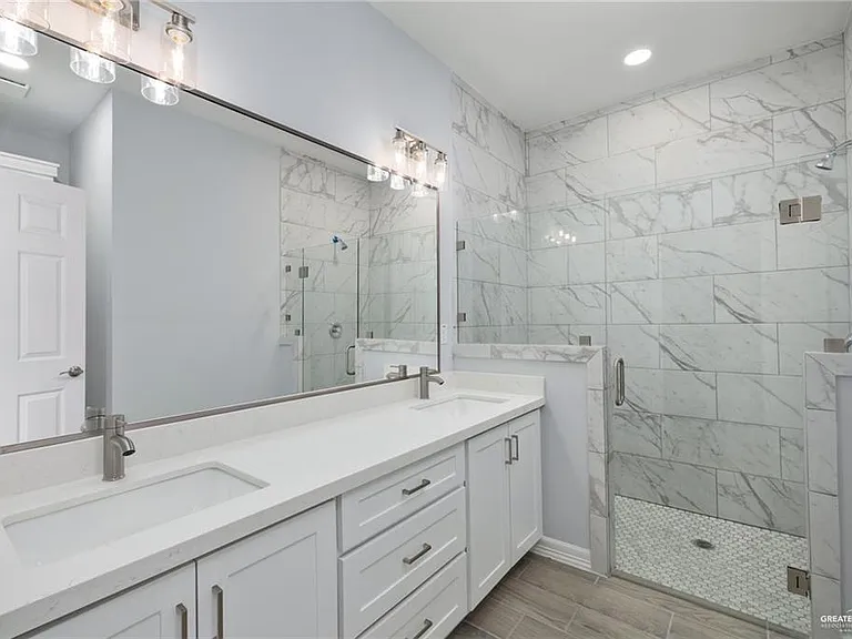 416 E Acacia Ave #2 — Photo 12