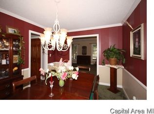 82 Crusaders Rd, Springfield, IL 62704