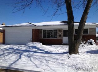 30600 Dover Ave, Warren, MI 48088