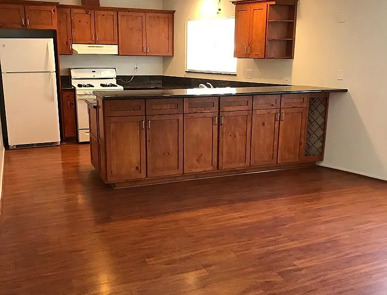 8410 Gulana Ave #3 — Photo 4