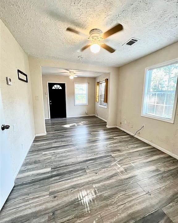 7209 Weyburn St, Houston, TX 77028 Zillow