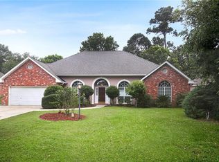 1210 Springwater Dr, Mandeville, LA 70471