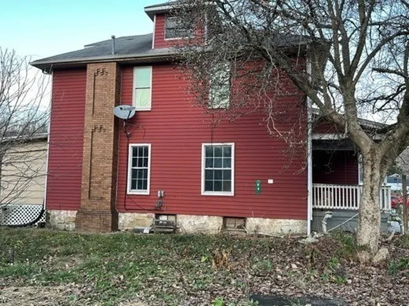 63 Marshall Ter, Wellsburg, WV 26070