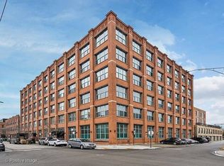 312 N May St APT 2E, Chicago, IL