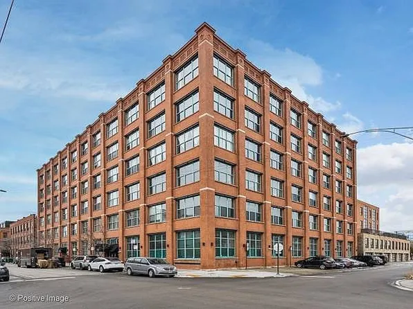 312 N May St APT 2E, Chicago, IL 60607