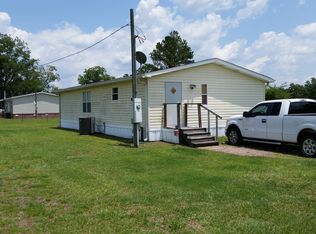 2242 Pinecrest Ln, Blackshear, GA 31516