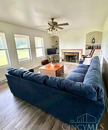 4th image of 10794 Collins Riley Rd