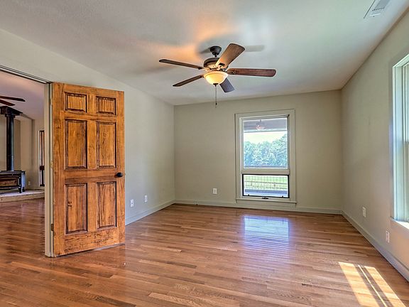 155th image of 3622 Sandy Ford Rd