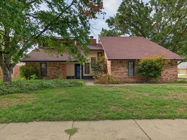 6883 Lee Dr, Bartlesville, OK 74006