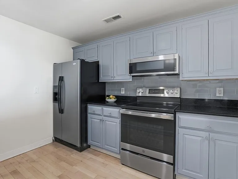 350 Revere Beach Blvd #6-6W — Photo 5