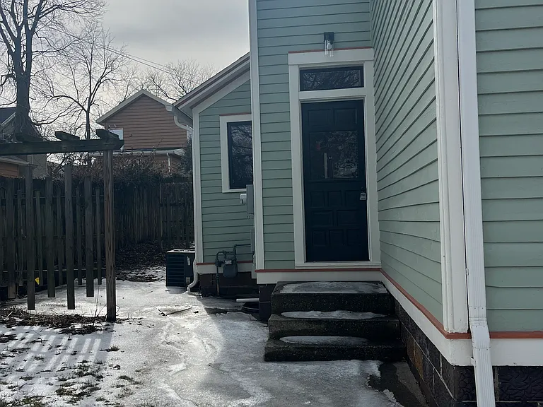 915 Garden St #915 — Photo 28