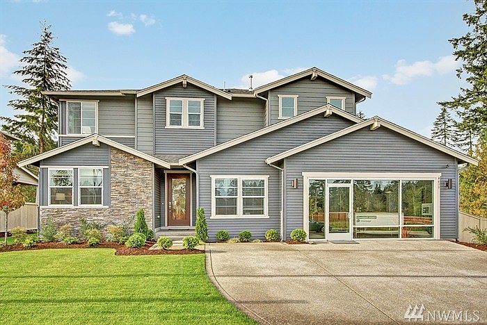 1st image of 4439 Campus Dr NE