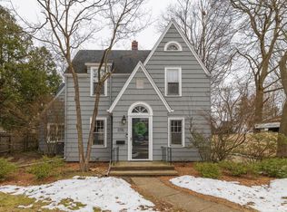 1731 Dover Rd, Kalamazoo, MI 49008