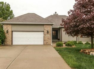 20945 Poplar Ct, Spring Hill, KS 66083