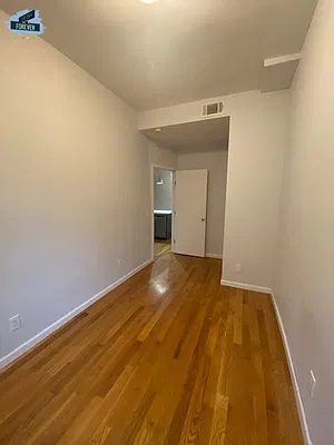 Rented by Fifth & Forever LLC | media 24
