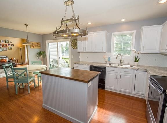 5th image of 4033 Harrison Creek Ct